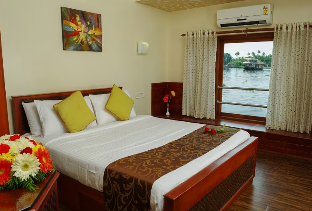 1 bedroom Alleppey houseboat